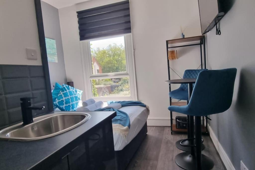 Modern 1Bedroom Studio In London Center 외부 사진